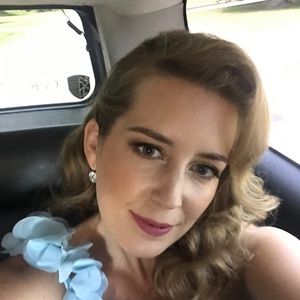 Meet your Posher, Alicia